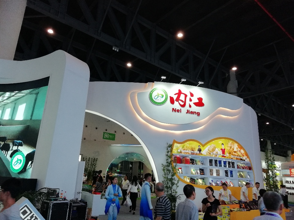 1538885793875641vrcT.jpg 6.jpg